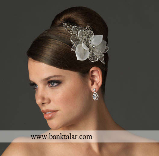چگونه تاج عروسی مناسب با مدل لباس و موهایمان را انتخاب نماییم؟_سری اول**banktalar.com