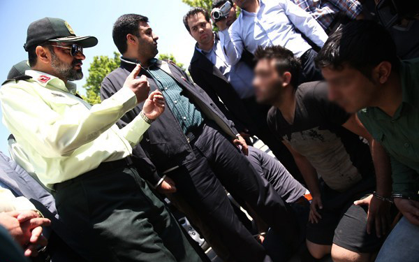 عکس دستگیری اراذل اوباش,عکس دستگیری اراذل و اوباش,عکس دستگیری اراذل اوباش در تهران