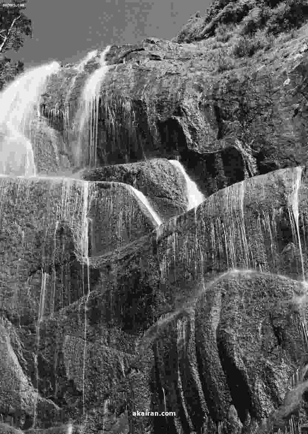 آبشارهای زیبا و رویایی چهار
