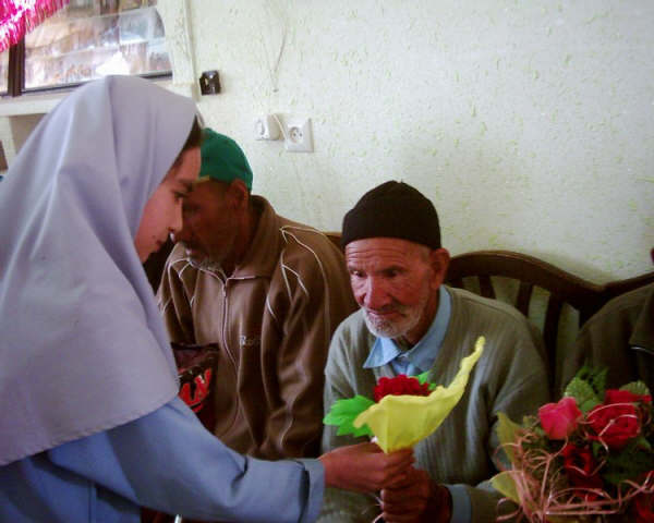 مراسم روز جهانی سالمند در آسایشگاه سالمندان اراک برگزار شد 