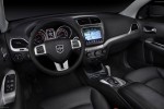 Dodge-Journey-2011-interior-150x100.jpg