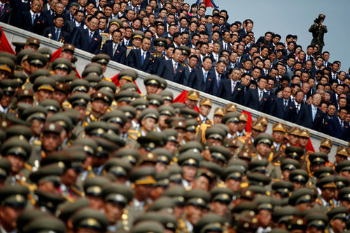 رژه بزرگ ارتش کره شمالی به مناسبت 105 مین سالگرد تولد پدر بزرگ