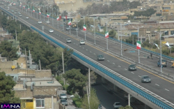 بهره برداری از بزرگراه دو طبقه امام خمینی(ره) به عنوان اولین و بزرگترین بزرگراه دو طبقه کشور در اصفهان