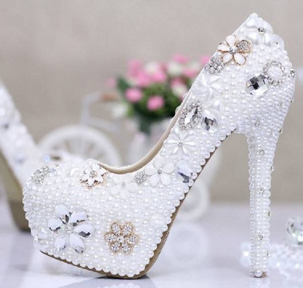 کفش پاشنه بلند عروس