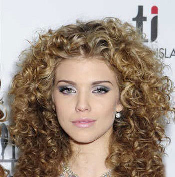 2011-Celebrity-Naturally-Curly-Hair-Styl