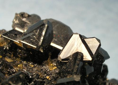 Tetrahedrite-Chalcopyrite-Sphalerite-251