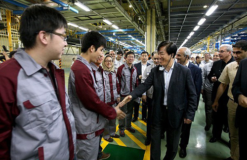 (تصاویر) آغاز خط مونتاژ خودروهای چینی در ایران