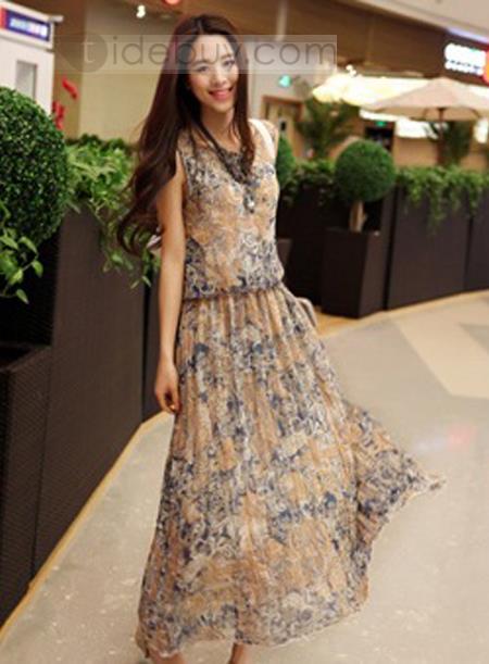 Elegant Floral Plastic Waist Round Neck Maxi Dress