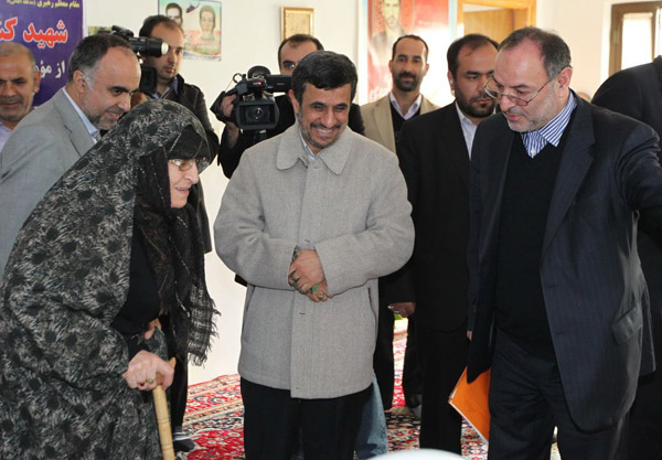پیام تسلیت دکتر احمدی نژاد به مناسبت درگذشت مادر سرلشگرخلبان احمد کشوری