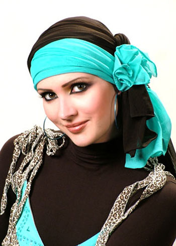 روشهای جدیدبستن شال اززیرچادر , طریقه بستن روسری 