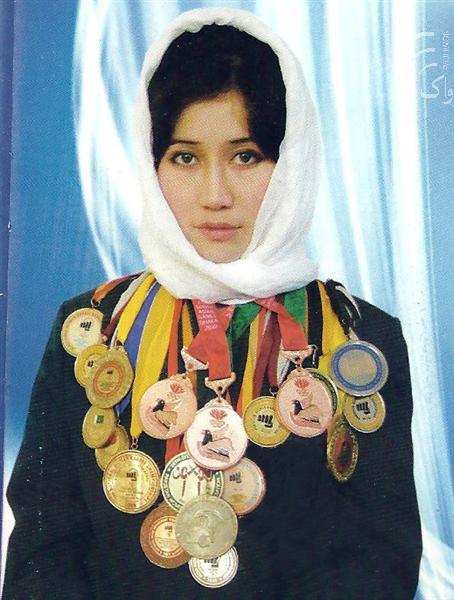 دختر مدرن ورزشکار افغانستان