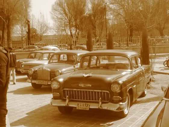 نمایشگاه اتومبیلهای کلاسیک اصفهان