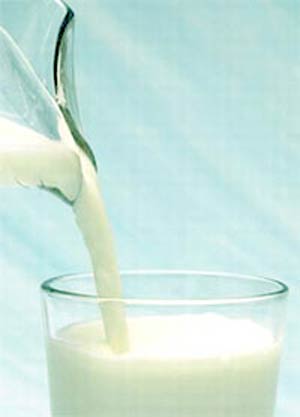 تشخیص شیر خراب , روش فهمیدن شیرترش , روش فهمیدن شیر ترش شده 