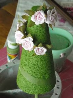 تزئین کله قند با گلهای فومی