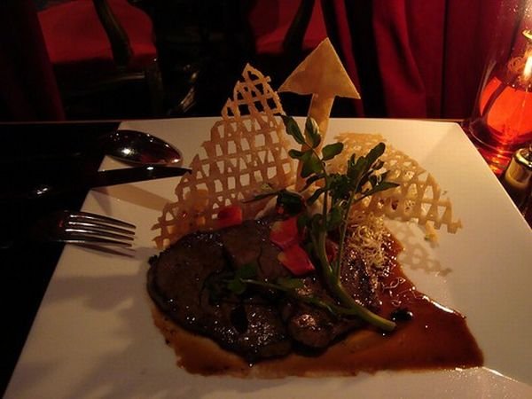 عکسهایی جالب از رستوران خون آشام ها در توکیو ژاپن