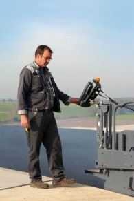 Thanks to ErgoPlus®, the SB 300-2 was just as easy to operate as the AB 500-2 normally used by the paving team.