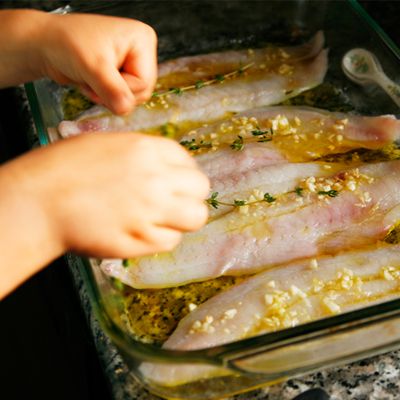 روش تهیه   ماهی فلوندر پخته در فر,ماهی فلوندر پخته در فرخوشمزه,  ماهی فلوندر پخته در فر