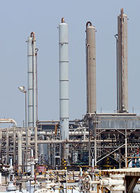 تولید زودهنگام 15 هزار بشکه نفت در سروستان شیراز