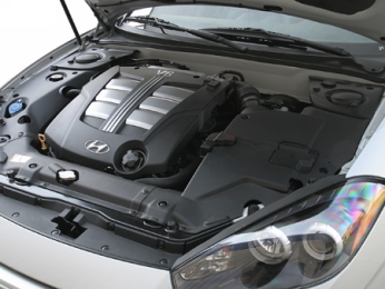 2007 Hyundai Tiburon SE Engine Compartment