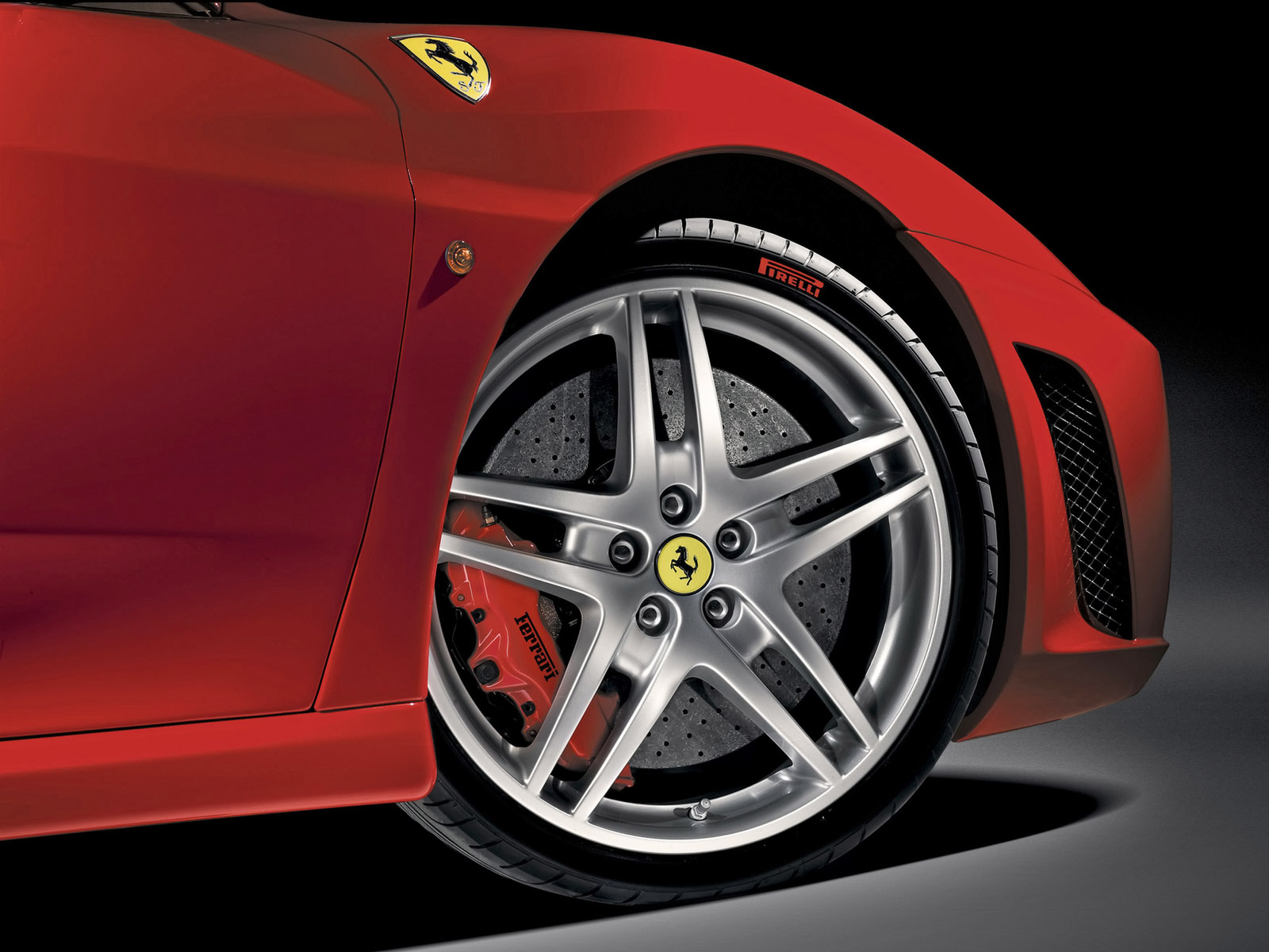 2005-Ferrari-F430-Front-Wheel-1600x1200.