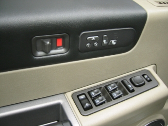 2006 Hummer H2 SUV Sport Utility Driver Side Door Controls