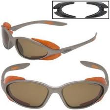 نکاتی مفید در استفاده از عینک آفتابی در ورزش کوهنوردی: