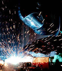 220px-SMAW.welding.af.ncs.jpg