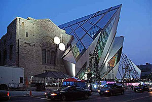 کریستال ورودی ساختمان موزه رویال اونتریوی تورنتو است.