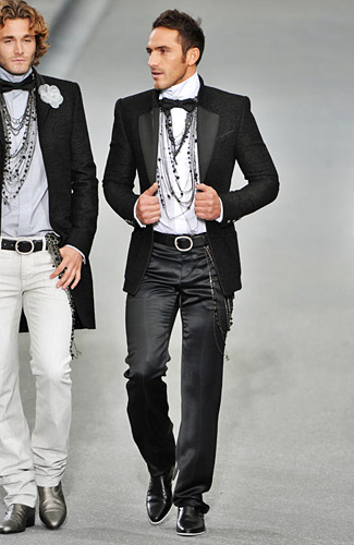 چند مدل کت و شلوار مردانه ی شیک Chanel 2009 