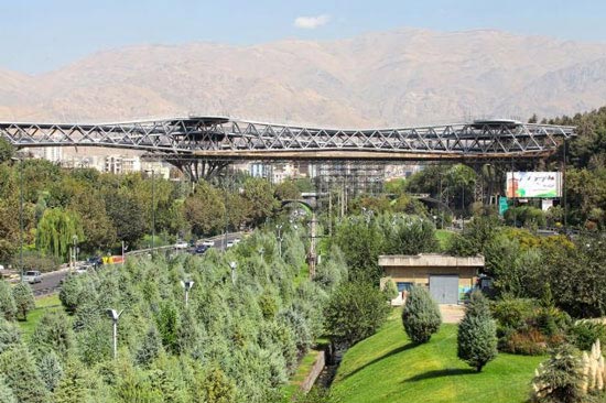 پل طبیعت؛ زیباترین پل مدرن ایران در تهران