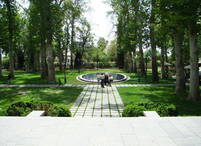 Iranian gardens - bagh-e Niavaran