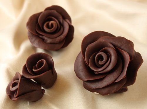 درست کردن گل با شکلات , تزیین شکلات به شکل گل رز 