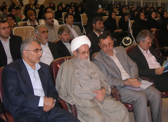 جشن ارتقاء دانشگاه آزاد اسلامی واحد بهشهر برگزار گردید.