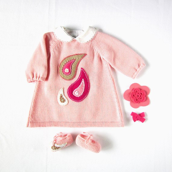 لباس بافتنی نوزاد با جقه در احساس -- ساخته شده توسط سفارش