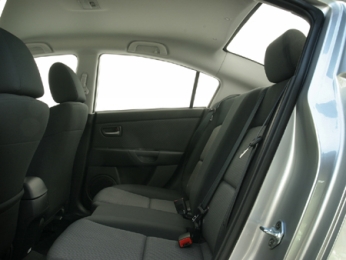 2006 Mazda MAZDA3 i 4-Door Rear Seat