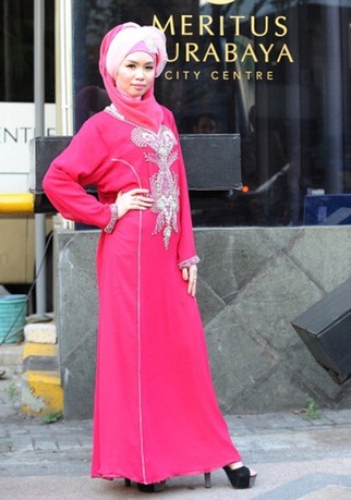 مدلهاي لباس شب پوشيده و باحجاب 2013