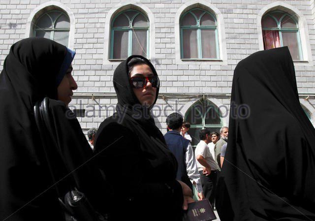 زنان ایرانی پای صندوق رای