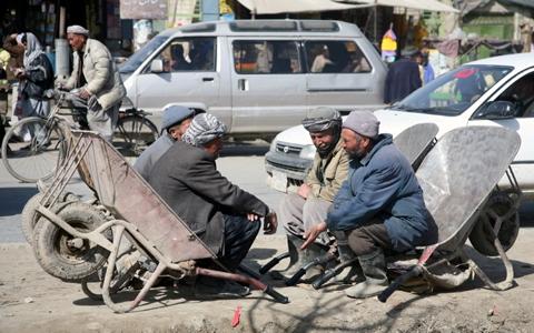 دلايل عدم تطبيق قانون كار در افغانستان