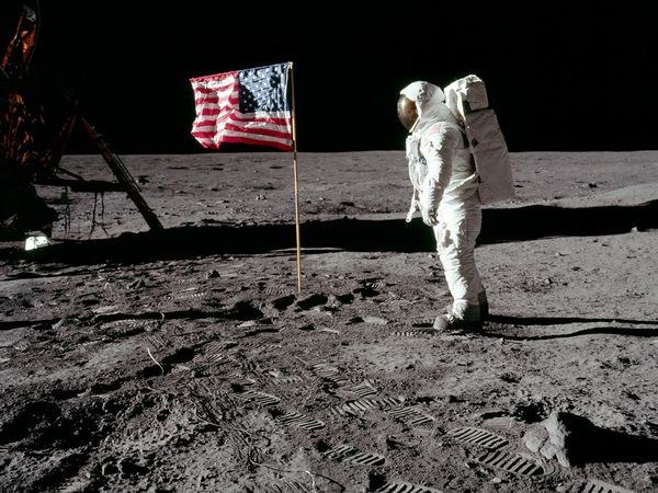 سفر به ماه : دروغ بزرگ قرن؟!  قسمت اول