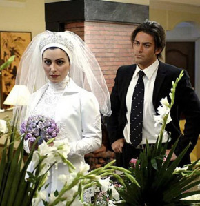 عکس بازیگر دختر ایرانی در لباس عروسی