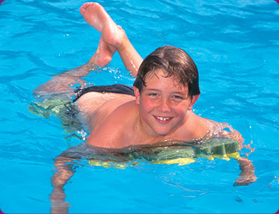 آموزش شنا برای دانش آموزان مقطع ابتدایی