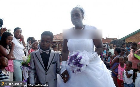 ازدواج باورنکردنی پسر 8 ساله و زن 61 ساله 5 470x292 ازدواج باورنکردنی پسر 8 ساله و زن 61 ساله! + تصاویر
