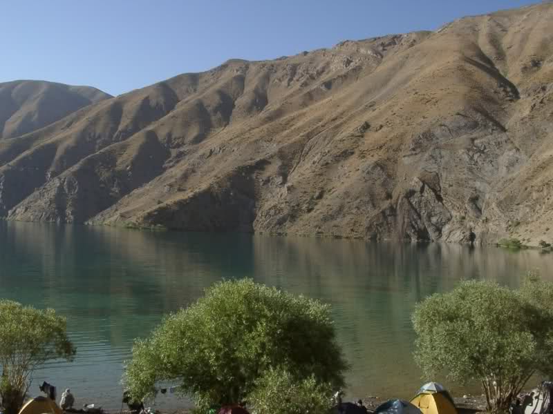 دریاچه زیبای گهر واقع در دورود لرستان