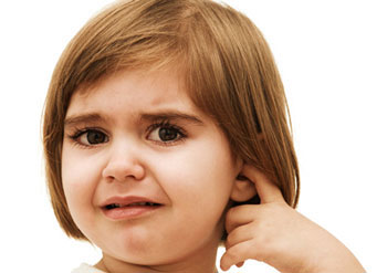 ,گوش درد در کودکان, علائم گوش درد در کودکان, درمان گوش درد کودک,بیماری های کودکان ,بیماری نوزاد ,بیماری کودک