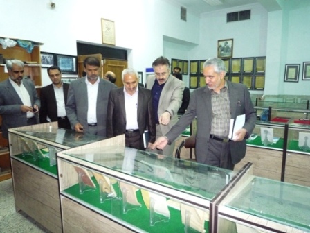مدیر کل آموزش و پرورش استان یزد از موزه فرهنگ وسنگ نگاره ها بازدید کرد