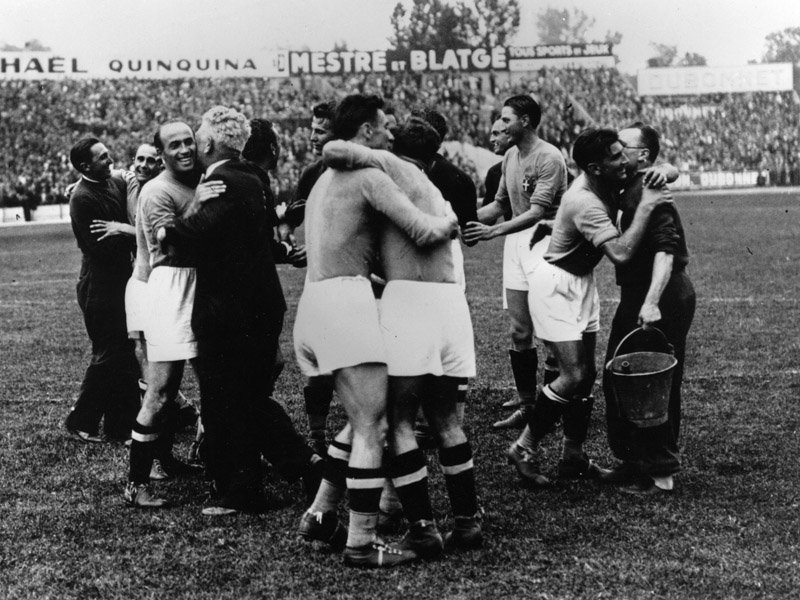 Italy-Hungary-World-Cup-Final-1938-2_238
