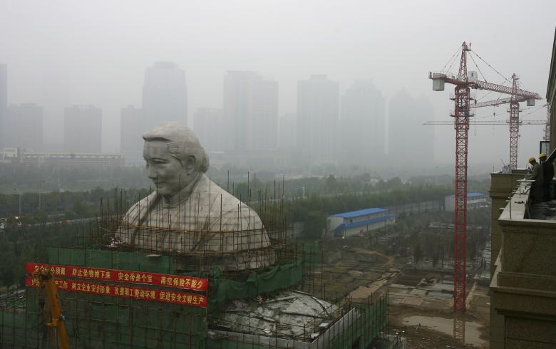 اخبار گوناگون,خبرهای  گوناگون , مجسمه‌های غول‌پیکر در چین