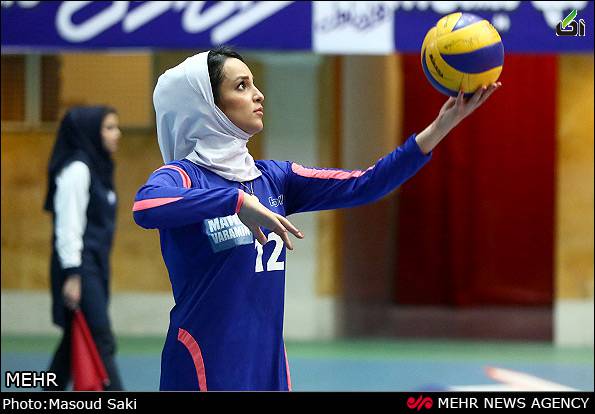 زنان والیبالیست ایرانی 