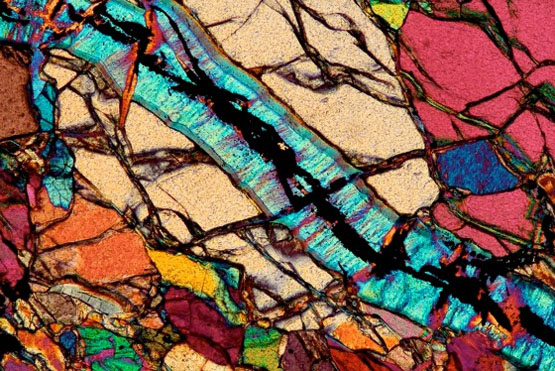 تصاویر بافت سنگ های دگرگون در زیر میکروسکوپ