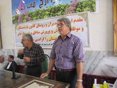 مجید روستایی : کلیه بازنشستگان با کارت منزلت می توانند رایگان از مکان های تاریخی استان ‘دیدن کنند 